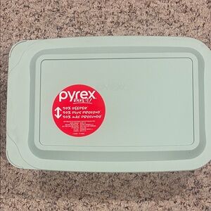 Pyrex Rectangular Casserole Dish with Mint Green Lid